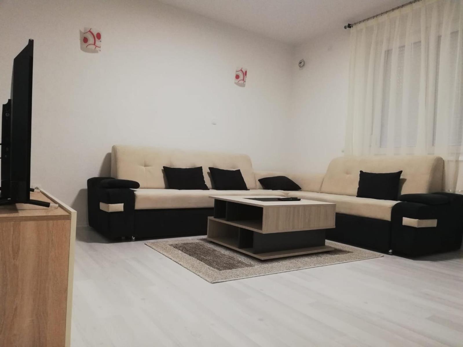 מוסטר Apartman Gosto מראה חיצוני תמונה