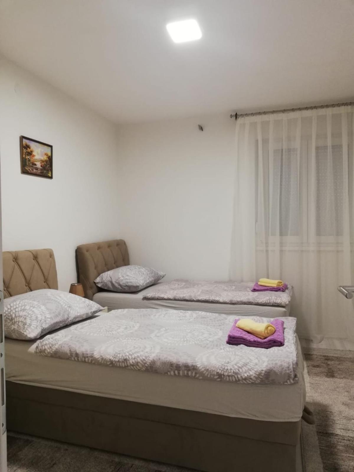 מוסטר Apartman Gosto מראה חיצוני תמונה